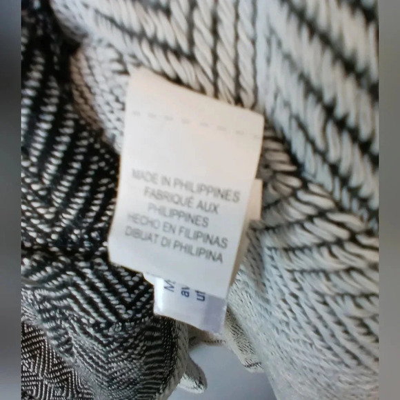 Lucky Brand hooded poncho size M/L black white herringbone pattern pockets - Picture 2 of 9
